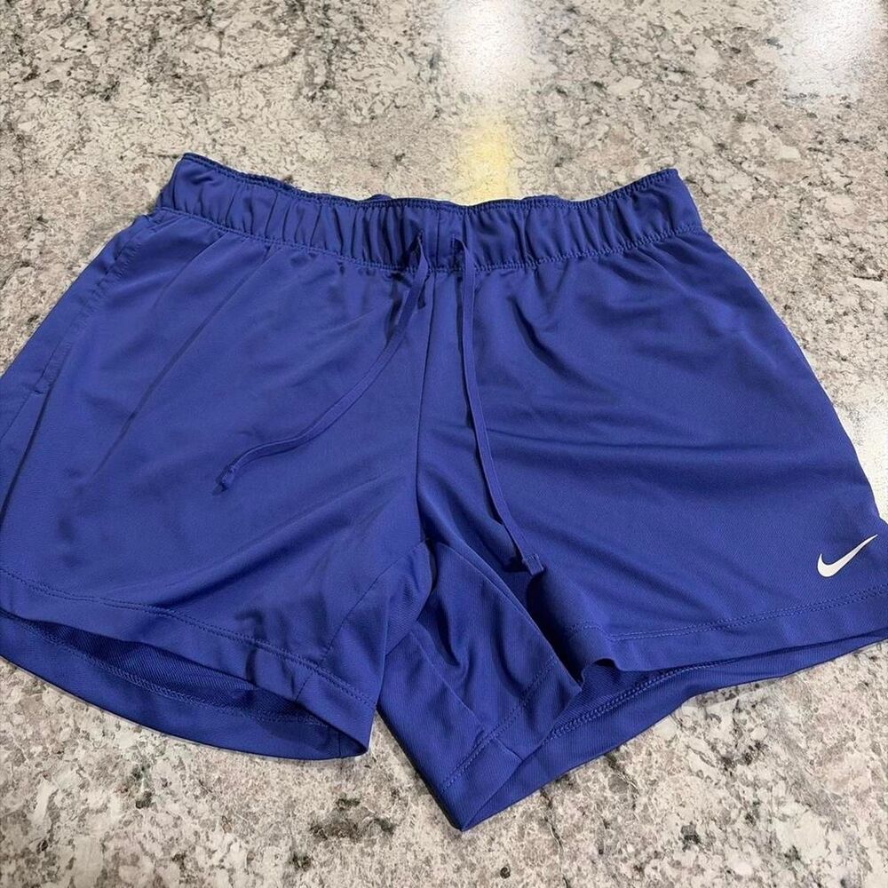 Nike Women's Blue and Navy Shorts